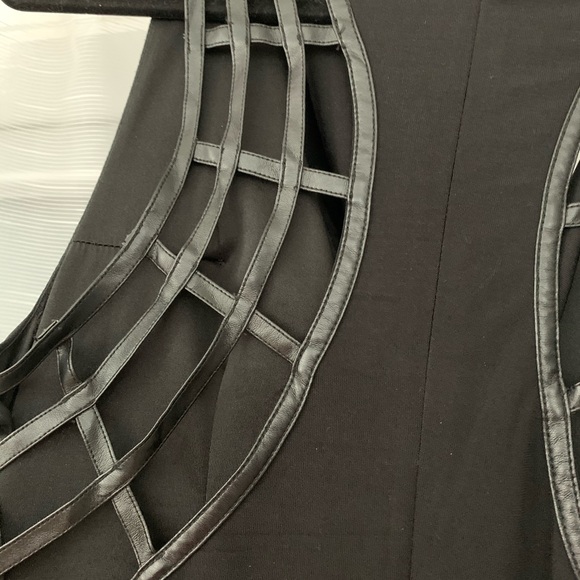 Floor length gown cut out back - Picture 4 of 5